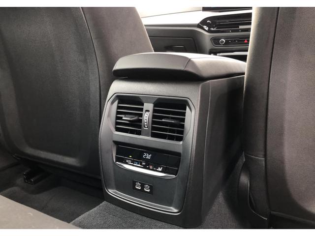 ＢＭＷ専門のメカニックが１００項目にも上る点検整備を徹底的に実施！ご納車後も全国の正規ディーラーで受けられる保証が付いております。ＭｉｅＣｈｕｏＢＭＷでは、保障費用は車両本体価格に含まれます！