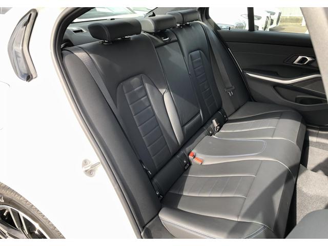 3シリーズ 330e Mスポーツ 黒革 全周囲カメラ アクティブクルーズコントロール 電動リアゲート ハーマンカードン フルセグ Fシートヒーター Bluetooth アダプティブLEDヘッドライト 18AW(12枚目)