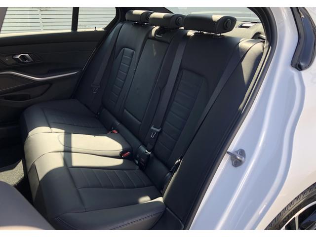 3シリーズ 330e Mスポーツ 黒革 全周囲カメラ アクティブクルーズコントロール 電動リアゲート ハーマンカードン フルセグ Fシートヒーター Bluetooth アダプティブLEDヘッドライト 18AW(13枚目)