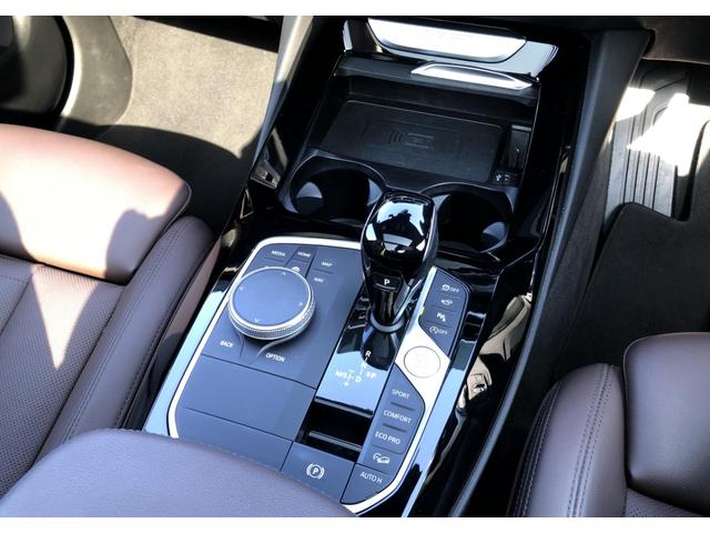 X3 xDrive 20d Mスポーツ モカ革 パノラマSR 全周囲カメラ アクティブクルーズコントロール FRシートヒータ Fシートベンチレーション ウッドP ハーマンカードン BMW・M50周年記念エンブレム ハンドルヒータ 19AW(17枚目)