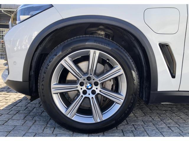 Ｘ５ ｘＤｒｉｖｅ　４５ｅ　黒革　パノラマサンルーフ　全周囲カメラ　ソフトクローズドア　アクティブクルーズコントロール　ハーマンカードン　Ｆシートヒータ　リアサイド・ローラーウインド　２－ＡＸＬＥエアサス　フルセグ　２０ＡＷ（68枚目）