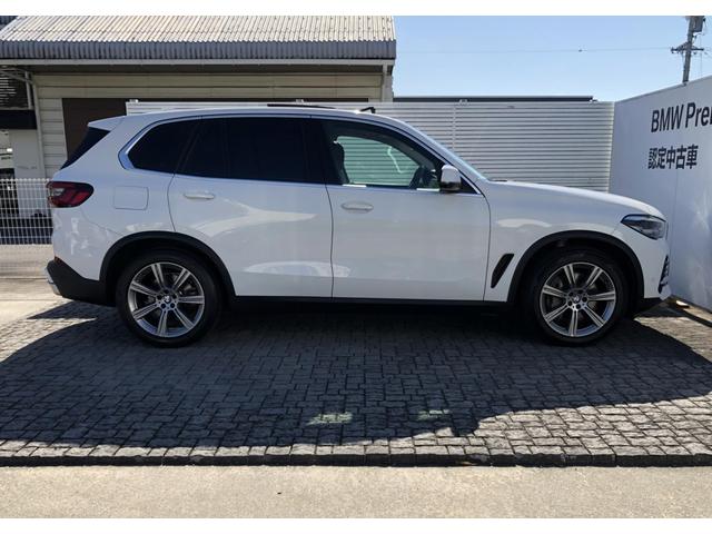 Ｘ５ ｘＤｒｉｖｅ　４５ｅ　黒革　パノラマサンルーフ　全周囲カメラ　ソフトクローズドア　アクティブクルーズコントロール　ハーマンカードン　Ｆシートヒータ　リアサイド・ローラーウインド　２－ＡＸＬＥエアサス　フルセグ　２０ＡＷ（73枚目）