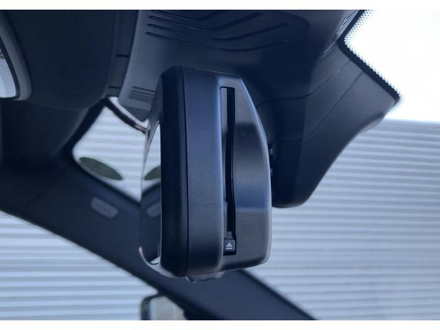 ５シリーズ ５２３ｄ　ｘＤｒｉｖｅ　Ｍスポーツ　黒革　バックカメラ　前後ＰＤＣ　アクティブクルーズコントロール　ウッドパネル　Ｆシートヒータ　電動リアゲート　ＢＭＷ・Ｍ５０周年記念エンブレム　アダプティブＬＥＤヘッドライト　１９ＡＷ（23枚目）