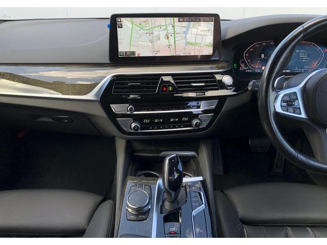 ５シリーズ ５２３ｄ　ｘＤｒｉｖｅ　Ｍスポーツ　黒革　バックカメラ　前後ＰＤＣ　アクティブクルーズコントロール　ウッドパネル　Ｆシートヒータ　電動リアゲート　ＢＭＷ・Ｍ５０周年記念エンブレム　アダプティブＬＥＤヘッドライト　１９ＡＷ（33枚目）