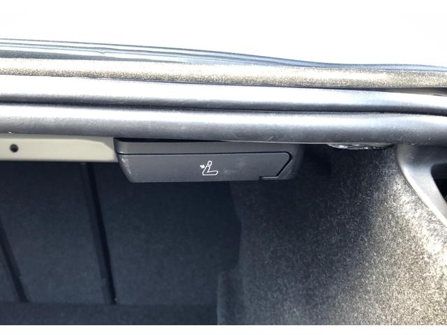 ５シリーズ ５２３ｄ　ｘＤｒｉｖｅ　Ｍスポーツ　黒革　バックカメラ　前後ＰＤＣ　アクティブクルーズコントロール　ウッドパネル　Ｆシートヒータ　電動リアゲート　ＢＭＷ・Ｍ５０周年記念エンブレム　アダプティブＬＥＤヘッドライト　１９ＡＷ（52枚目）