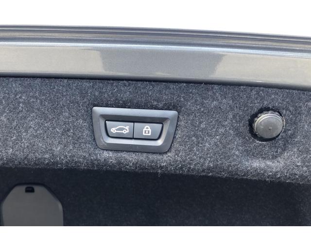 ５シリーズ ５２３ｄ　ｘＤｒｉｖｅ　Ｍスポーツ　黒革　バックカメラ　前後ＰＤＣ　アクティブクルーズコントロール　ウッドパネル　Ｆシートヒータ　電動リアゲート　ＢＭＷ・Ｍ５０周年記念エンブレム　アダプティブＬＥＤヘッドライト　１９ＡＷ（53枚目）