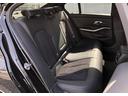 320d xDrive Mスポーツ LCI バックカメラ 前後PDC アクティブクルーズコントロール Fシートヒーター BMW・M50周年記念エンブレム 電動リアゲート アダプティブLEDヘッドライト リアプライバシーガラス 18AW(12枚目)