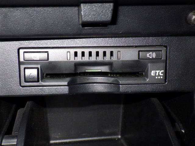 アルファード ２．５Ｓ　衝突被害軽減システム　メモリーナビ　フルセグ　バックカメラ　ＥＴＣ　ＣＤ　ミュージックプレイヤー接続可　ＤＶＤ再生　サンルーフ　ＬＥＤヘッドランプ　両側電動スライド　乗車定員７人　スマートキー（19枚目）