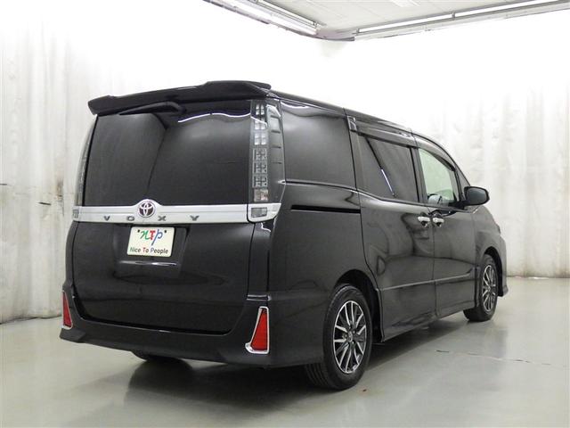 ヴォクシー ZS 煌II 衝突被害軽減システム メモリーナビ フルセグ バックカメラ ETC CD ミュージックプレイヤー接続可 DVD再生 後席モニター LEDヘッドランプ 両側電動スライド 乗車定員7人 3列シート(6枚目)