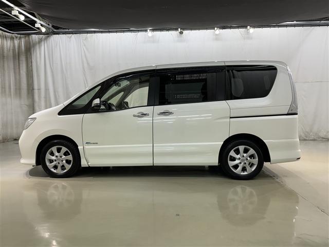 セレナ ハイウェイスター S-ハイブリッド Vセレクション メモリーナビ フルセグ バックカメラ ETC CD ミュージックプレイヤー接続可 DVD再生 後席モニター オートクルーズコントロール HIDヘッドライト 両側電動スライド 乗車定員8人 3列シート(4枚目)