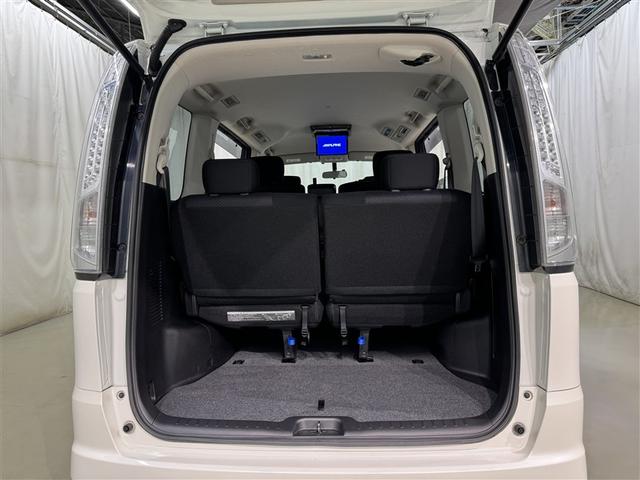 セレナ ハイウェイスター S-ハイブリッド Vセレクション メモリーナビ フルセグ バックカメラ ETC CD ミュージックプレイヤー接続可 DVD再生 後席モニター オートクルーズコントロール HIDヘッドライト 両側電動スライド 乗車定員8人 3列シート(26枚目)