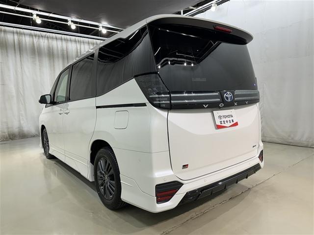 ヴォクシー HV S-G サイドリフト 衝突被害軽減システム フルセグ バックカメラ ETC ドラレコ CD ミュージックプレイヤー接続可 DVD再生 オートクルーズコントロール LEDヘッドランプ 両側電動スライド 乗車定員7人 キーレス(5枚目)