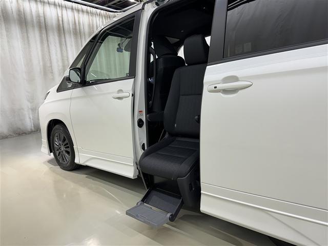 ヴォクシー HV S-G サイドリフト 衝突被害軽減システム フルセグ バックカメラ ETC ドラレコ CD ミュージックプレイヤー接続可 DVD再生 オートクルーズコントロール LEDヘッドランプ 両側電動スライド 乗車定員7人 キーレス(11枚目)