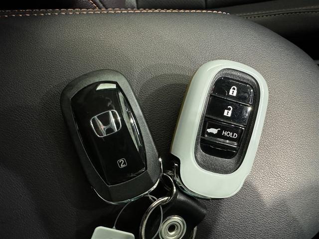 ZR-V e:HEV Z 衝突被害軽減システム メモリーナビ フルセグ バックカメラ ETC ドラレコ ミュージックプレイヤー接続可 革シート オートクルーズコントロール LEDヘッドランプ スマートキー キーレス(27枚目)