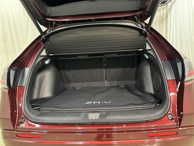 ZR-V e:HEV Z 衝突被害軽減システム メモリーナビ フルセグ バックカメラ ETC ドラレコ ミュージックプレイヤー接続可 革シート オートクルーズコントロール LEDヘッドランプ スマートキー キーレス(34枚目)