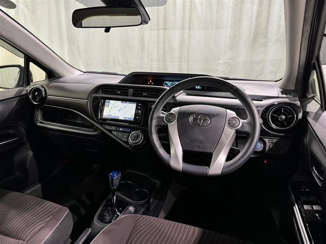 アクア G 衝突被害軽減システム メモリーナビ フルセグ バックカメラ ETC CD ミュージックプレイヤー接続可 DVD再生 LEDヘッドランプ スマートキー キーレス ハイブリッド(8枚目)