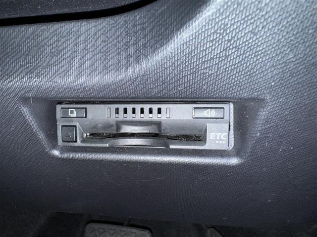 アクア G 衝突被害軽減システム メモリーナビ フルセグ バックカメラ ETC CD ミュージックプレイヤー接続可 DVD再生 LEDヘッドランプ スマートキー キーレス ハイブリッド(14枚目)