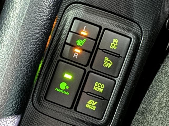 アクア G 衝突被害軽減システム メモリーナビ フルセグ バックカメラ ETC CD ミュージックプレイヤー接続可 DVD再生 LEDヘッドランプ スマートキー キーレス ハイブリッド(16枚目)