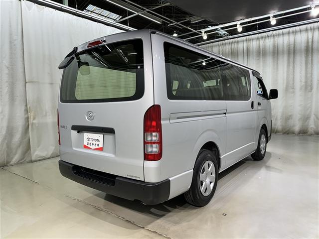 ハイエースバン ＤＸ　衝突被害軽減システム　メモリーナビ　フルセグ　バックカメラ　ＥＴＣ　ドラレコ　ＣＤ　ミュージックプレイヤー接続可　ＤＶＤ再生　ＬＥＤヘッドランプ　乗車定員６人　キーレス　ディーゼル　ワンオーナー（5枚目）