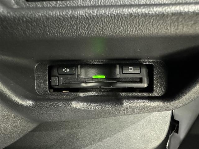 ハイエースバン ＤＸ　衝突被害軽減システム　メモリーナビ　フルセグ　バックカメラ　ＥＴＣ　ドラレコ　ＣＤ　ミュージックプレイヤー接続可　ＤＶＤ再生　ＬＥＤヘッドランプ　乗車定員６人　キーレス　ディーゼル　ワンオーナー（12枚目）