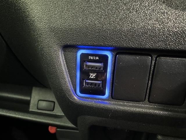 ハイエースバン ＤＸ　衝突被害軽減システム　メモリーナビ　フルセグ　バックカメラ　ＥＴＣ　ドラレコ　ＣＤ　ミュージックプレイヤー接続可　ＤＶＤ再生　ＬＥＤヘッドランプ　乗車定員６人　キーレス　ディーゼル　ワンオーナー（14枚目）