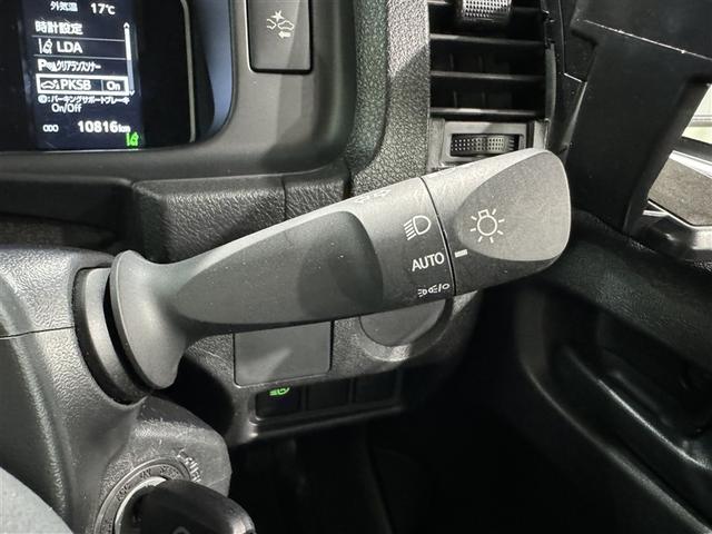 ハイエースバン ＤＸ　衝突被害軽減システム　メモリーナビ　フルセグ　バックカメラ　ＥＴＣ　ドラレコ　ＣＤ　ミュージックプレイヤー接続可　ＤＶＤ再生　ＬＥＤヘッドランプ　乗車定員６人　キーレス　ディーゼル　ワンオーナー（21枚目）