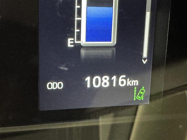 ハイエースバン ＤＸ　衝突被害軽減システム　メモリーナビ　フルセグ　バックカメラ　ＥＴＣ　ドラレコ　ＣＤ　ミュージックプレイヤー接続可　ＤＶＤ再生　ＬＥＤヘッドランプ　乗車定員６人　キーレス　ディーゼル　ワンオーナー（23枚目）