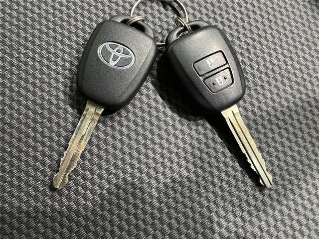 ハイエースバン ＤＸ　衝突被害軽減システム　メモリーナビ　フルセグ　バックカメラ　ＥＴＣ　ドラレコ　ＣＤ　ミュージックプレイヤー接続可　ＤＶＤ再生　ＬＥＤヘッドランプ　乗車定員６人　キーレス　ディーゼル　ワンオーナー（25枚目）