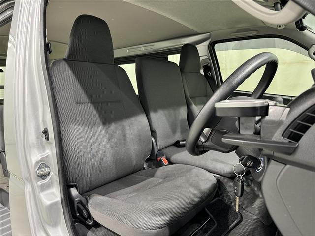 ハイエースバン ＤＸ　衝突被害軽減システム　メモリーナビ　フルセグ　バックカメラ　ＥＴＣ　ドラレコ　ＣＤ　ミュージックプレイヤー接続可　ＤＶＤ再生　ＬＥＤヘッドランプ　乗車定員６人　キーレス　ディーゼル　ワンオーナー（26枚目）