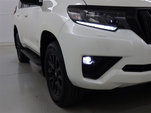 ランドクルーザープラド ＴＸ　Ｌパッケージ　マットブラックエディション　衝突被害軽減システム　メモリーナビ　フルセグ　バックカメラ　ＥＴＣ　ドラレコ　ミュージックプレイヤー接続可　サンルーフ　革シート　電動シート　オートクルーズコントロール　ＬＥＤヘッドランプ　キーレス（7枚目）