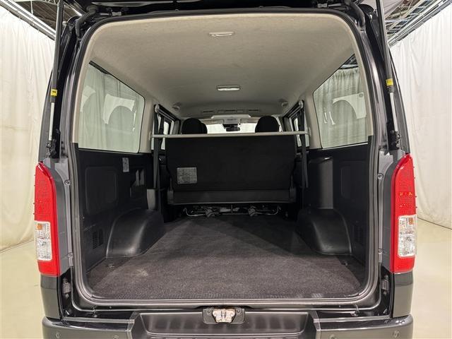 ハイエースバン ロングスーパーGL 衝突被害軽減システム メモリーナビ フルセグ バックカメラ ETC CD DVD再生 LEDヘッドランプ スマートキー キーレス 4WD ディーゼル(33枚目)