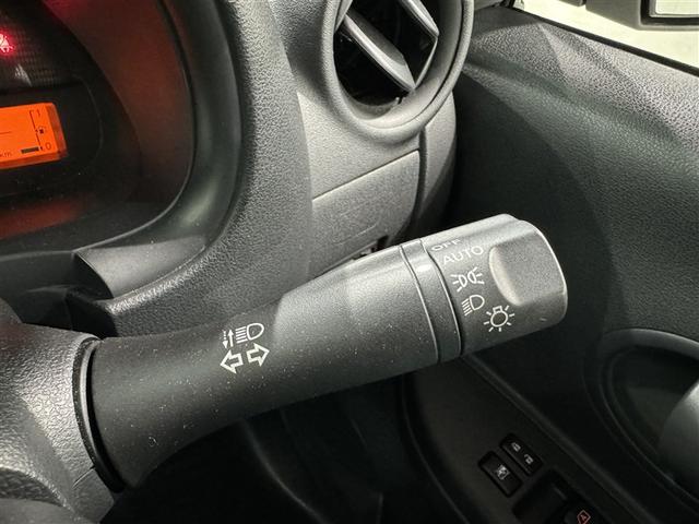 マーチ Ｘ　Ｖセレクション　ＣＤ　スマートキー　キーレス　アイドリングストップ（14枚目）