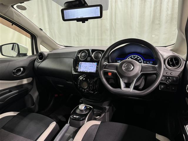 ノート e-パワー X 衝突被害軽減システム メモリーナビ フルセグ バックカメラ ETC ドラレコ CD ミュージックプレイヤー接続可 DVD再生 スマートキー キーレス ハイブリッド(8枚目)