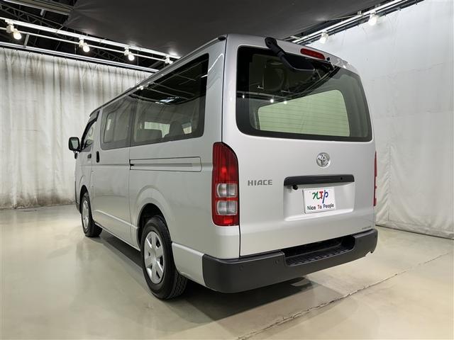 ハイエースバン ＤＸ　衝突被害軽減システム　メモリーナビ　フルセグ　バックカメラ　ＥＴＣ　ドラレコ　ＣＤ　ミュージックプレイヤー接続可　ＤＶＤ再生　ＬＥＤヘッドランプ　乗車定員６人　キーレス　ディーゼル　ワンオーナー（5枚目）