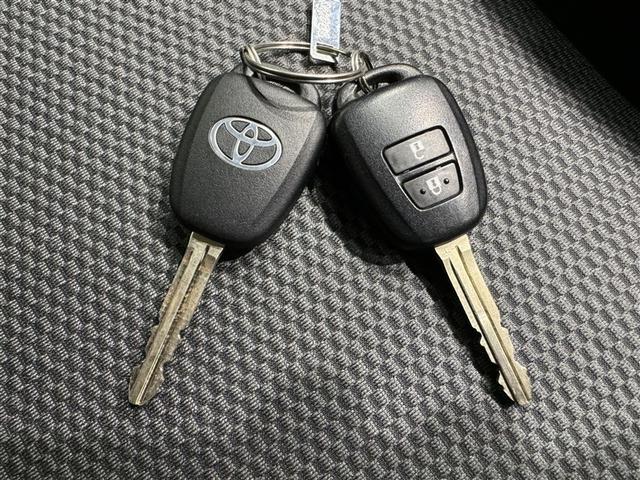 ハイエースバン ＤＸ　衝突被害軽減システム　メモリーナビ　フルセグ　バックカメラ　ＥＴＣ　ドラレコ　ＣＤ　ミュージックプレイヤー接続可　ＤＶＤ再生　ＬＥＤヘッドランプ　乗車定員６人　キーレス　ディーゼル　ワンオーナー（26枚目）