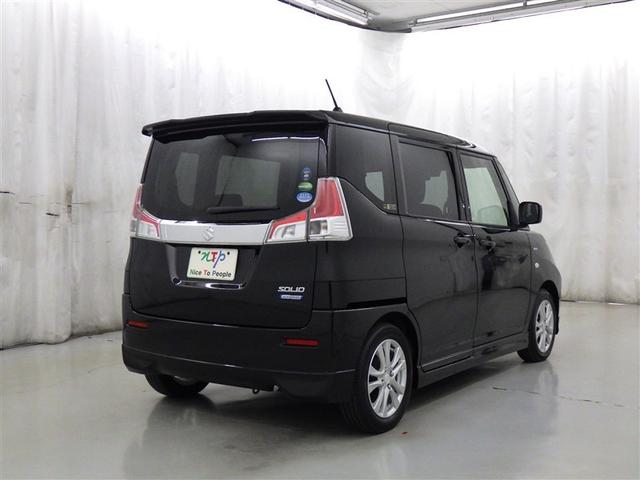 後ろから見ると車の印象も変わりますね♪