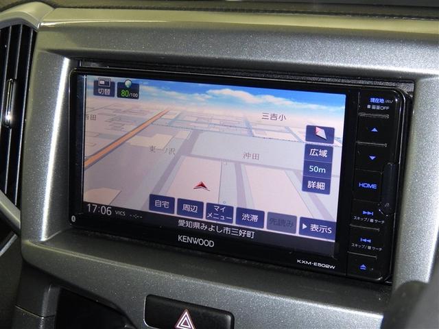 ナビゲーション付です。　ナビがあると便利、ラクラク何処でもいけます。　ナビが有るのと無いのとでは大きな違いですね。