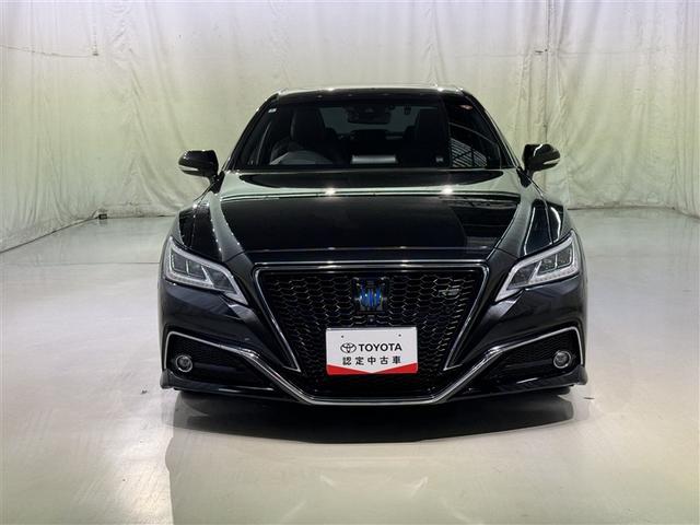 クラウンハイブリッド ＲＳアドバンス　衝突被害軽減システム　メモリーナビ　フルセグ　バックカメラ　ＥＴＣ　ドラレコ　ＣＤ　ミュージックプレイヤー接続可　ＤＶＤ再生　サンルーフ　革シート　電動シート　オートクルーズコントロール　スマートキー（3枚目）