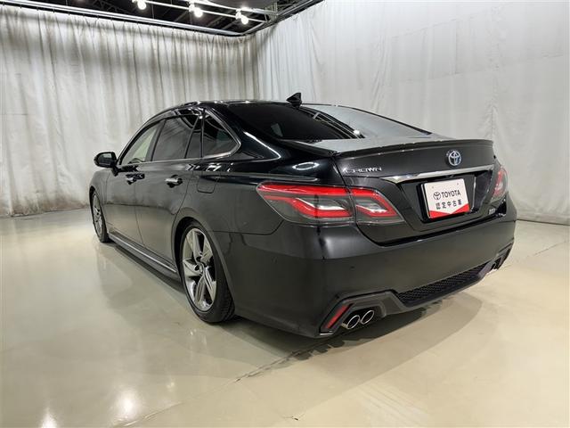 クラウンハイブリッド ＲＳアドバンス　衝突被害軽減システム　メモリーナビ　フルセグ　バックカメラ　ＥＴＣ　ドラレコ　ＣＤ　ミュージックプレイヤー接続可　ＤＶＤ再生　サンルーフ　革シート　電動シート　オートクルーズコントロール　スマートキー（5枚目）