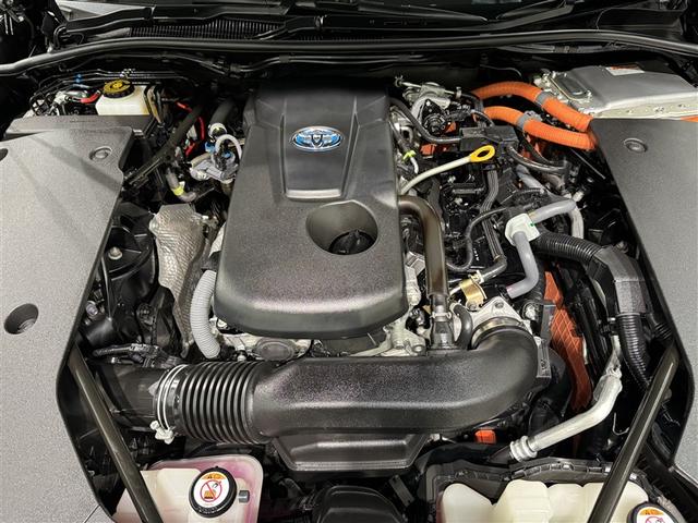 クラウンハイブリッド ＲＳアドバンス　衝突被害軽減システム　メモリーナビ　フルセグ　バックカメラ　ＥＴＣ　ドラレコ　ＣＤ　ミュージックプレイヤー接続可　ＤＶＤ再生　サンルーフ　革シート　電動シート　オートクルーズコントロール　スマートキー（38枚目）