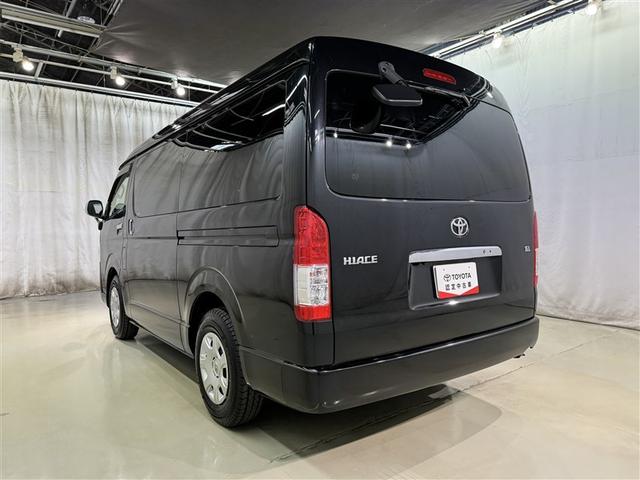ハイエースワゴン ＧＬ　ロング　衝突被害軽減システム　メモリーナビ　フルセグ　バックカメラ　ＥＴＣ　ＣＤ　ミュージックプレイヤー接続可　ＤＶＤ再生　後席モニター　ＬＥＤヘッドランプ　電動スライドドア　３列シート　スマートキー（4枚目）