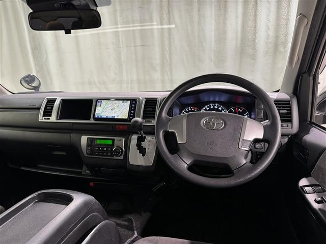 ハイエースワゴン ＧＬ　ロング　衝突被害軽減システム　メモリーナビ　フルセグ　バックカメラ　ＥＴＣ　ＣＤ　ミュージックプレイヤー接続可　ＤＶＤ再生　後席モニター　ＬＥＤヘッドランプ　電動スライドドア　３列シート　スマートキー（7枚目）