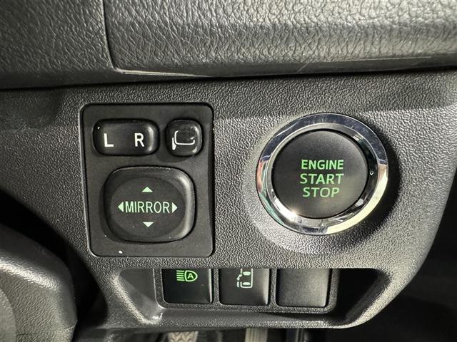 ハイエースワゴン ＧＬ　ロング　衝突被害軽減システム　メモリーナビ　フルセグ　バックカメラ　ＥＴＣ　ＣＤ　ミュージックプレイヤー接続可　ＤＶＤ再生　後席モニター　ＬＥＤヘッドランプ　電動スライドドア　３列シート　スマートキー（22枚目）