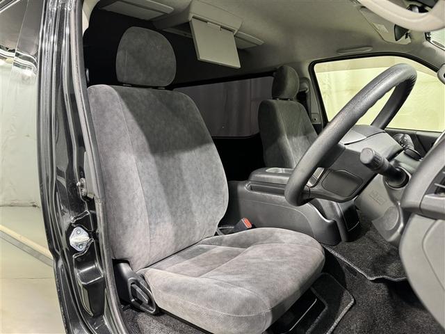 ハイエースワゴン ＧＬ　ロング　衝突被害軽減システム　メモリーナビ　フルセグ　バックカメラ　ＥＴＣ　ＣＤ　ミュージックプレイヤー接続可　ＤＶＤ再生　後席モニター　ＬＥＤヘッドランプ　電動スライドドア　３列シート　スマートキー（26枚目）