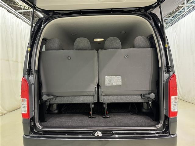 ハイエースワゴン ＧＬ　ロング　衝突被害軽減システム　メモリーナビ　フルセグ　バックカメラ　ＥＴＣ　ＣＤ　ミュージックプレイヤー接続可　ＤＶＤ再生　後席モニター　ＬＥＤヘッドランプ　電動スライドドア　３列シート　スマートキー（29枚目）