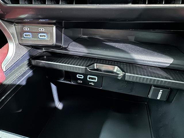 ＲＸ ＲＸ３５０　Ｆスポーツ　衝突被害軽減システム　フルセグ　バックカメラ　ＥＴＣ　ドラレコ　ミュージックプレイヤー接続可　革シート　電動シート　オートクルーズコントロール　ＬＥＤヘッドランプ　スマートキー　キーレス　４ＷＤ（18枚目）