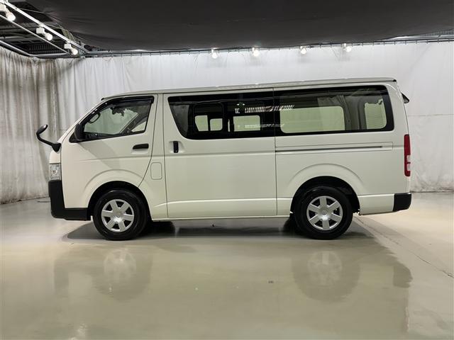 ハイエースバン ロングＤＸ　衝突被害軽減システム　メモリーナビ　フルセグ　バックカメラ　ＥＴＣ　ドラレコ　ＣＤ　ミュージックプレイヤー接続可　ＤＶＤ再生　ＬＥＤヘッドランプ　乗車定員６人　キーレス（4枚目）