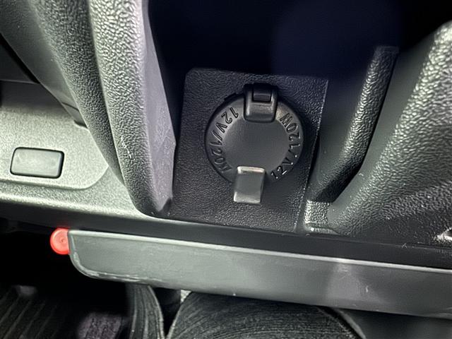 ハイエースバン ロングＤＸ　衝突被害軽減システム　メモリーナビ　フルセグ　バックカメラ　ＥＴＣ　ドラレコ　ＣＤ　ミュージックプレイヤー接続可　ＤＶＤ再生　ＬＥＤヘッドランプ　乗車定員６人　キーレス（16枚目）