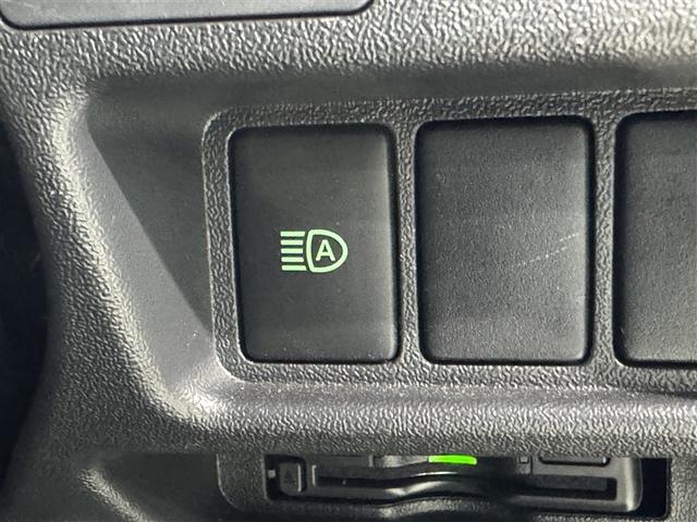 ハイエースバン ロングＤＸ　衝突被害軽減システム　メモリーナビ　フルセグ　バックカメラ　ＥＴＣ　ドラレコ　ＣＤ　ミュージックプレイヤー接続可　ＤＶＤ再生　ＬＥＤヘッドランプ　乗車定員６人　キーレス（19枚目）