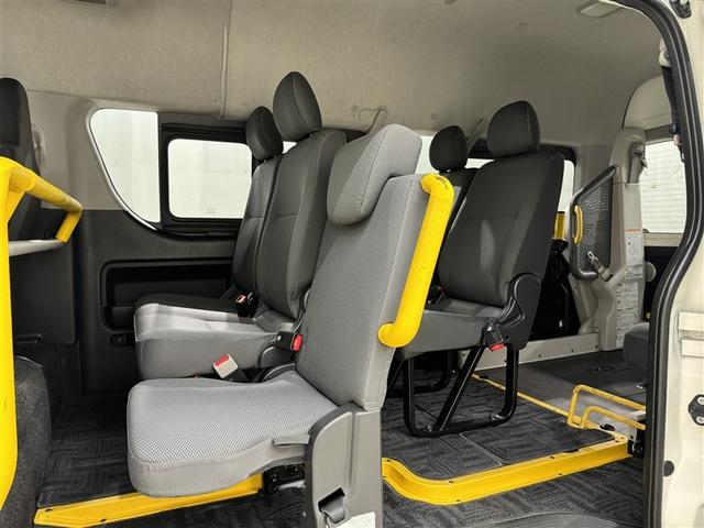 レジアスエースバン クルマイスシヨウ　Ｃタ　福祉車両　衝突被害軽減システム　ドラレコ　３列シート　キーレス（29枚目）